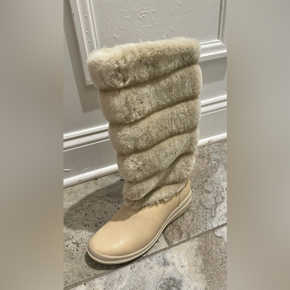 Timberland winter boots, NEW, size 7. Will be good on 6,5
